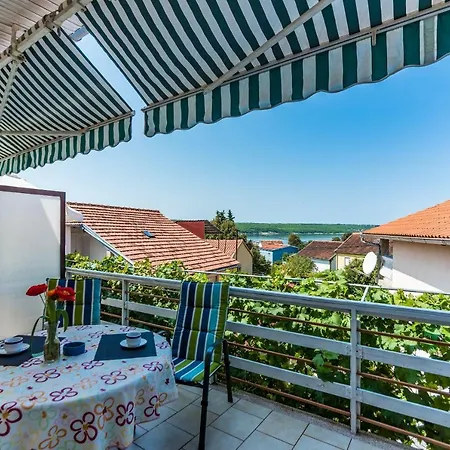 Kiwi Apartman Gornji Karin