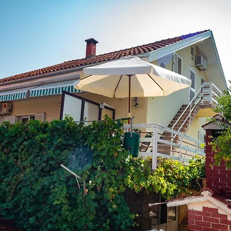 Kiwi Apartman Gornji Karin