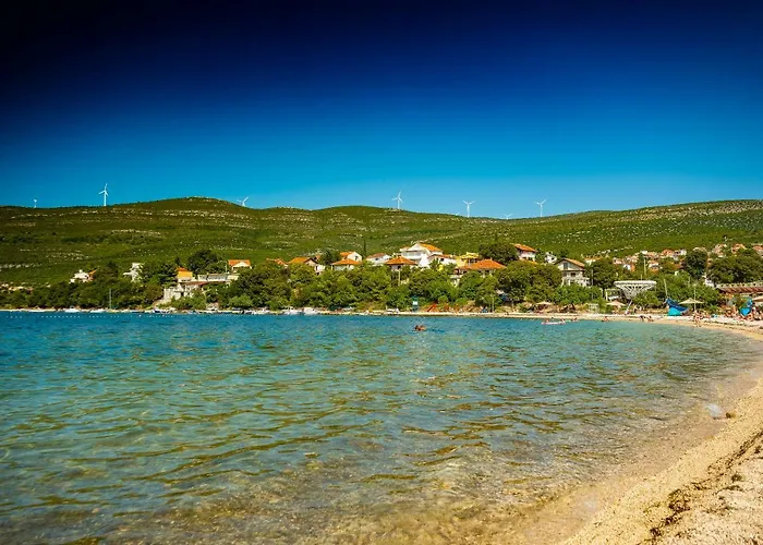 Kiwi Διαμέρισμα Gornji Karin